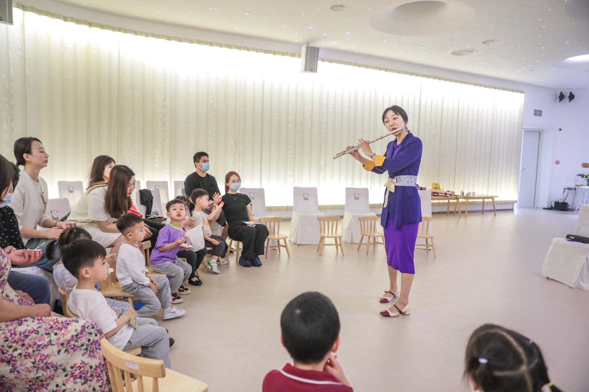 科發(fā)幼兒園特邀數(shù)位音樂家、演奏家到訪“贏·劇場”